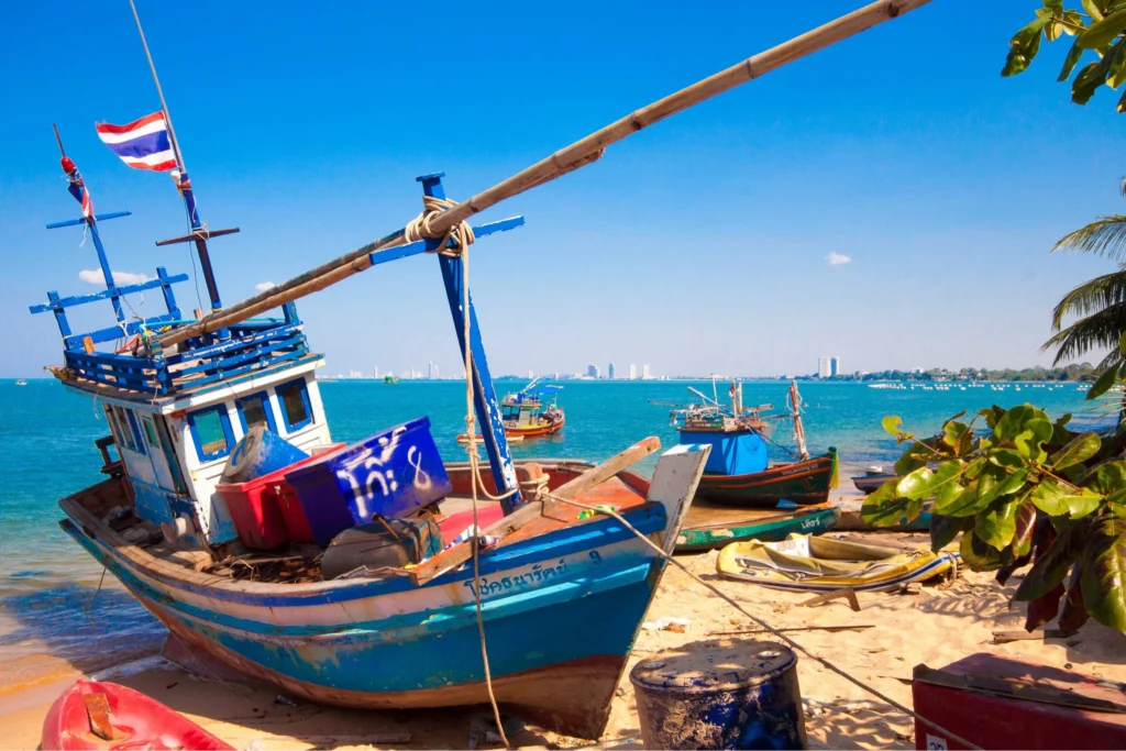 Miksi kannattaa ostaa talo Sattahipin läheltä Thaimaasta